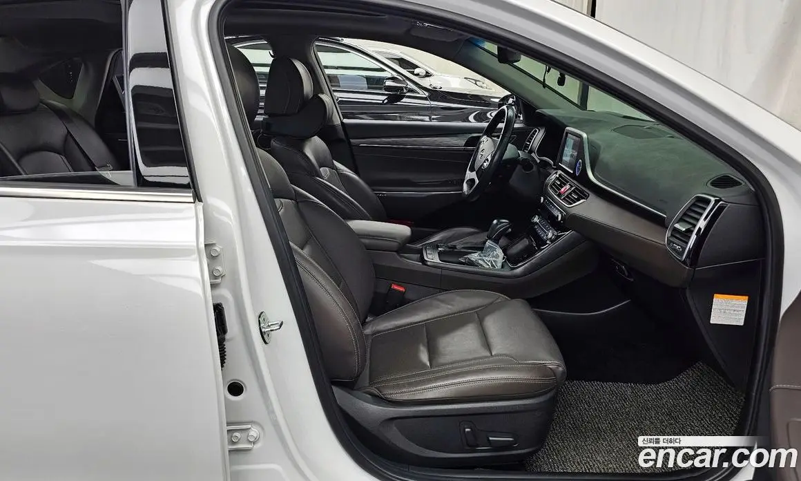 Hyundai Grandeur 2017 2.4 автомат (гидро), фото 17