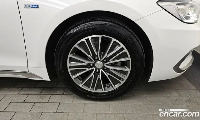 Hyundai Grandeur 2017 2.4 автомат (гидро), миниатюра 7