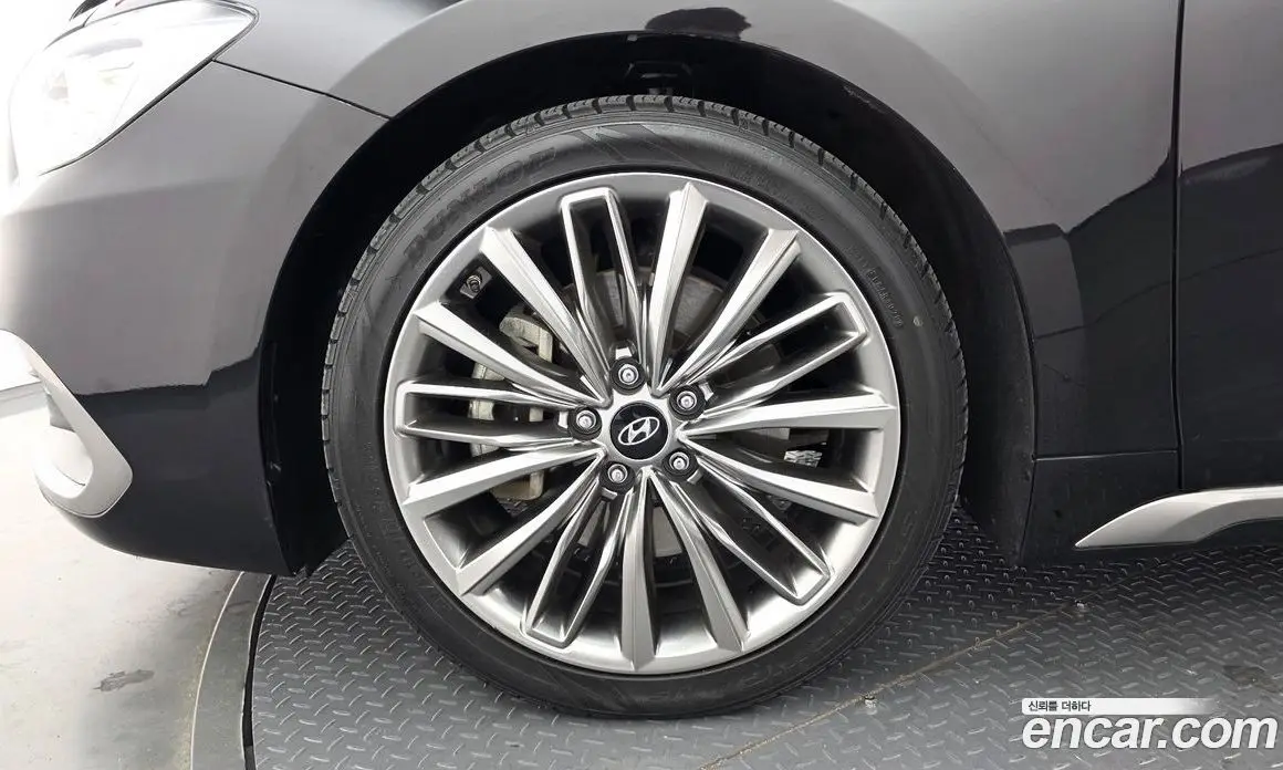 Hyundai Grandeur 2017 3.3 автомат (гидро), фото 5 Hyundai Grandeur 2017 3.3 автомат (гидро), фото 5