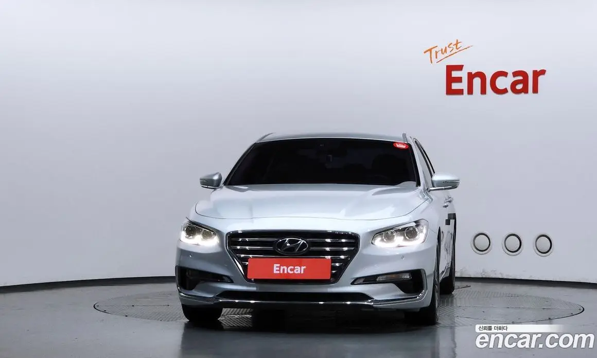 Hyundai Grandeur 2017 2.4 автомат (гидро), фото 3 Hyundai Grandeur 2017 2.4 автомат (гидро), фото 3