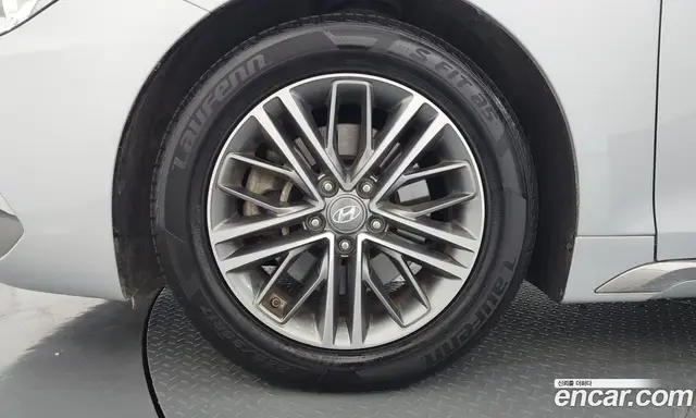 Hyundai Grandeur 2017 2.4 автомат (гидро), миниатюра 5 Hyundai Grandeur 2017 2.4 автомат (гидро), миниатюра 5