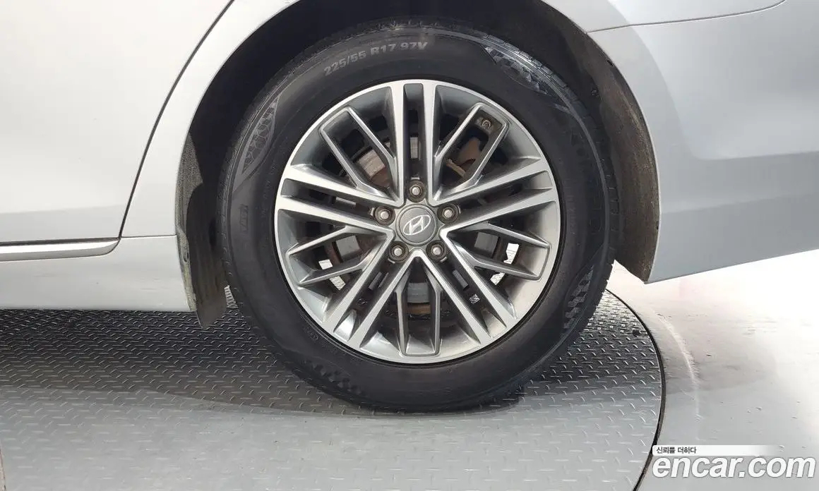 Hyundai Grandeur 2017 2.4 автомат (гидро), фото 7 Hyundai Grandeur 2017 2.4 автомат (гидро), фото 7