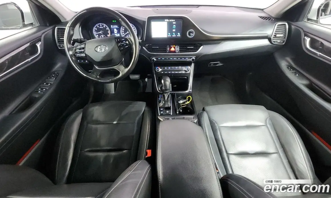 Hyundai Grandeur 2017 2.4 автомат (гидро), фото 10 Hyundai Grandeur 2017 2.4 автомат (гидро), фото 10