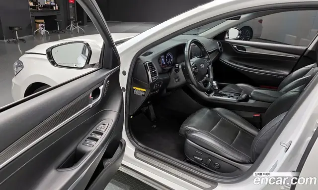 Hyundai Grandeur 2017 2.2 автомат (гидро), миниатюра 11 Hyundai Grandeur 2017 2.2 автомат (гидро), миниатюра 11