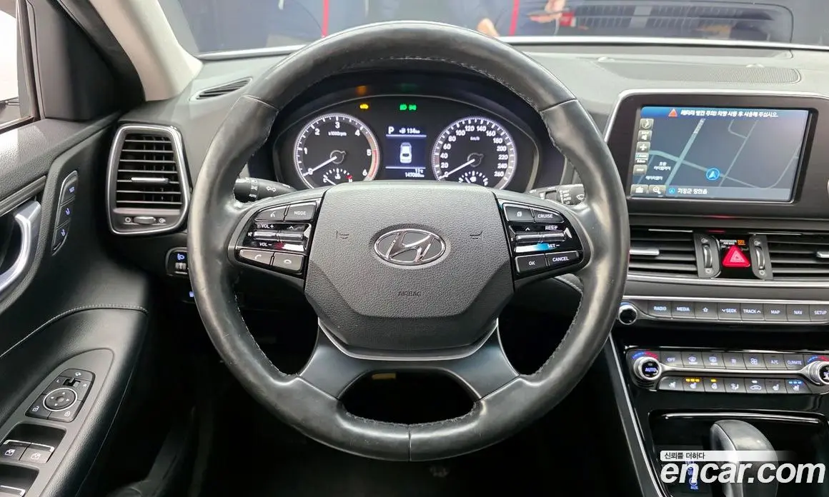 Hyundai Grandeur 2017 2.2 автомат (гидро), фото 13 Hyundai Grandeur 2017 2.2 автомат (гидро), фото 13