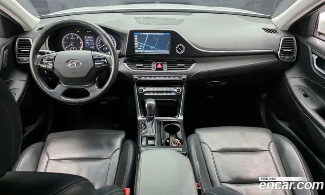 Hyundai Grandeur 2017 2.2 автомат (гидро), миниатюра 7 Hyundai Grandeur 2017 2.2 автомат (гидро), миниатюра 7