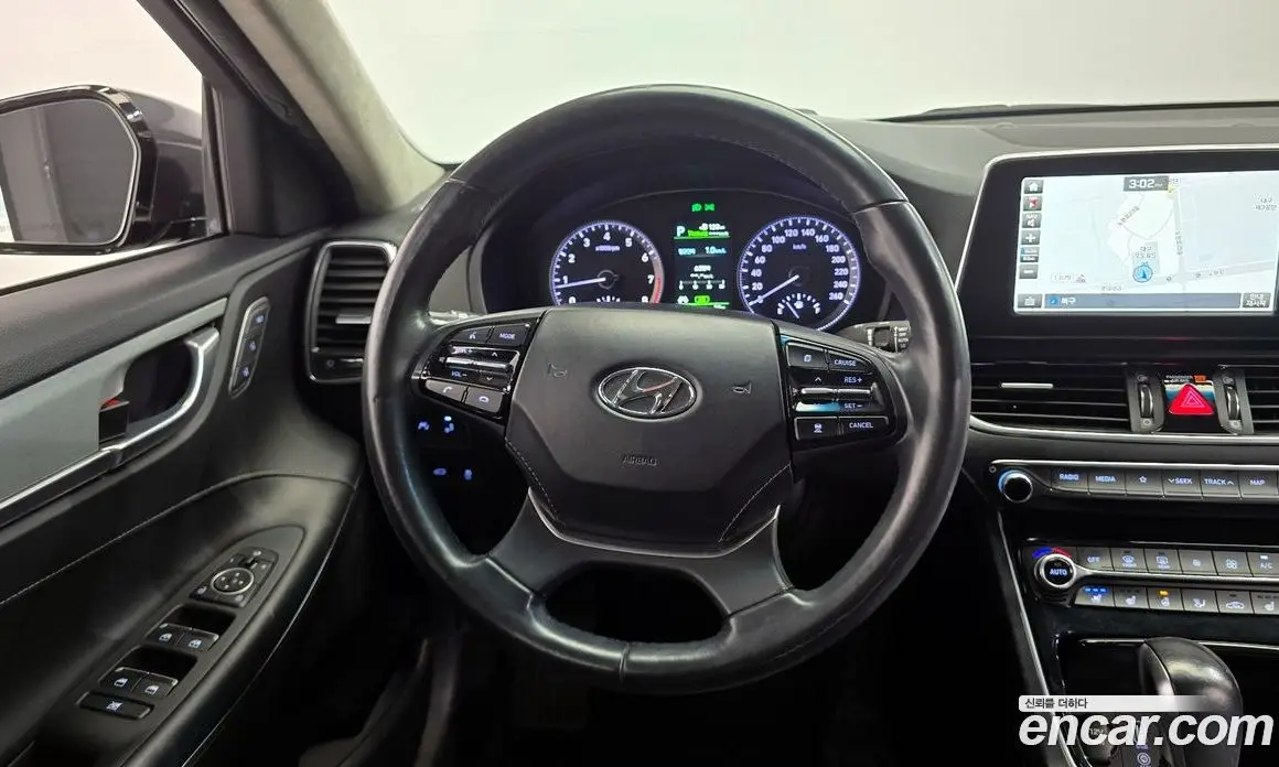 Hyundai Grandeur 2017 2.4 автомат (гидро), фото 13