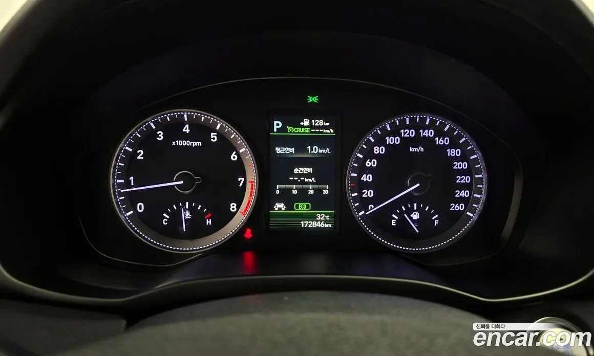 Hyundai Grandeur 2017 2.4 автомат (гидро), фото 8