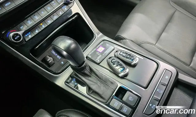 Hyundai Grandeur 2017 2.4 автомат (гидро), миниатюра 9
