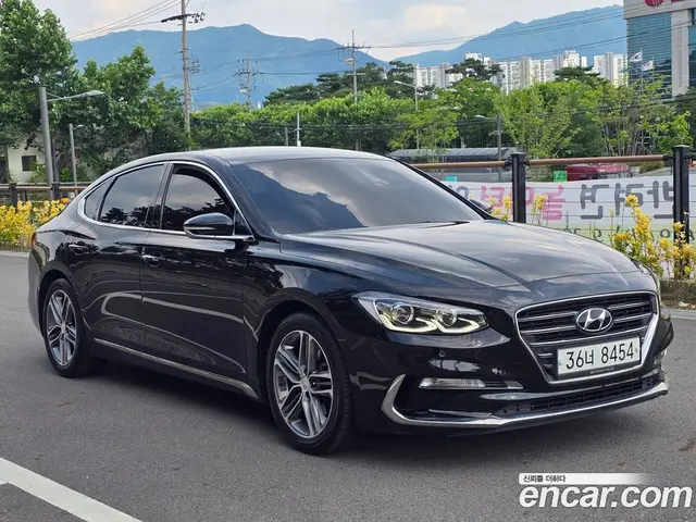 Hyundai Grandeur 2017 3.0 автомат (гидро), миниатюра 2