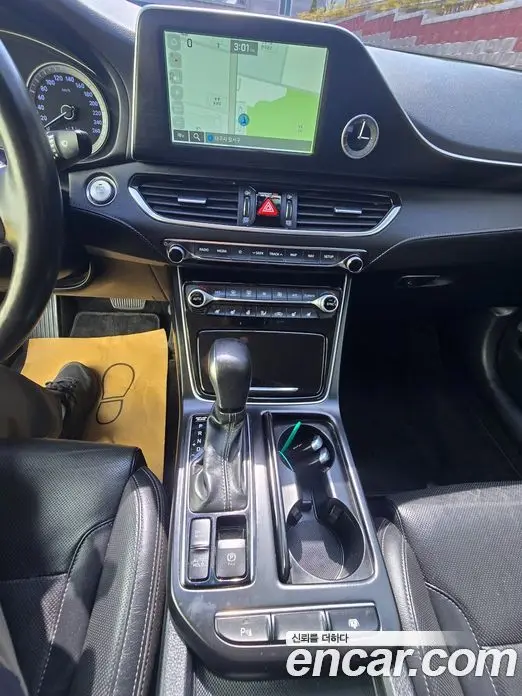 Hyundai Grandeur 2017 3.0 автомат (гидро), фото 17