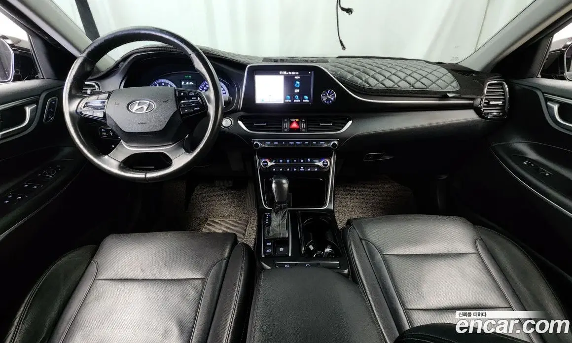 Hyundai Grandeur 2017 3.0 автомат (гидро), фото 7