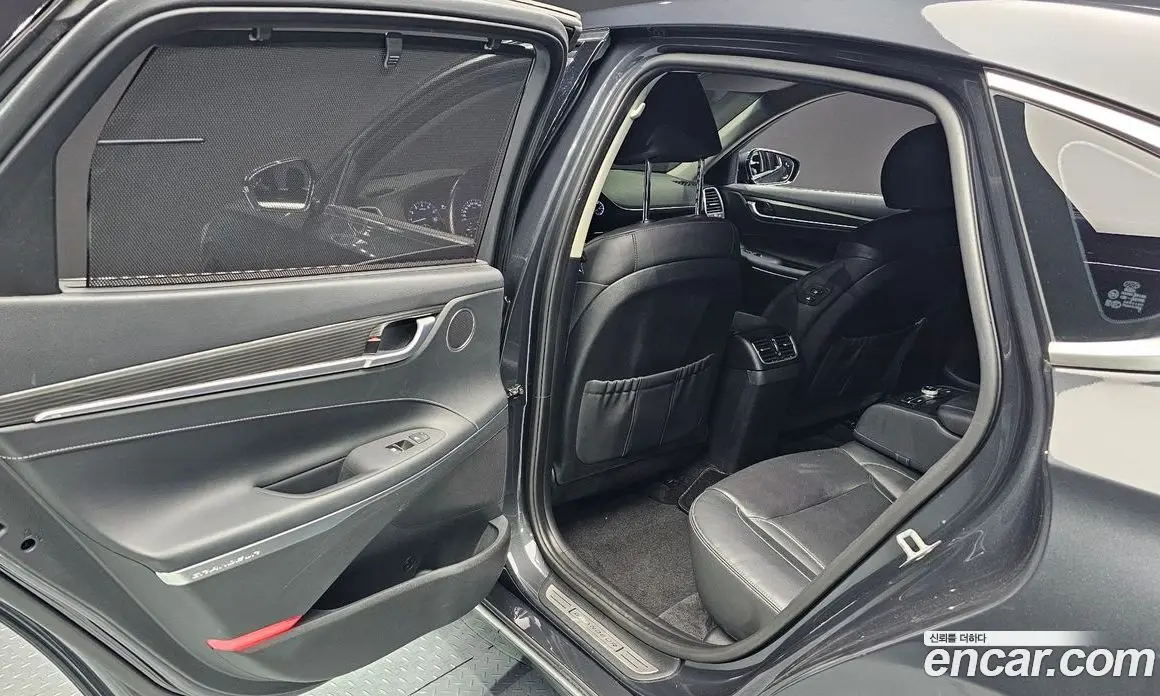 Hyundai Grandeur 2017 3.0 автомат (гидро), фото 17