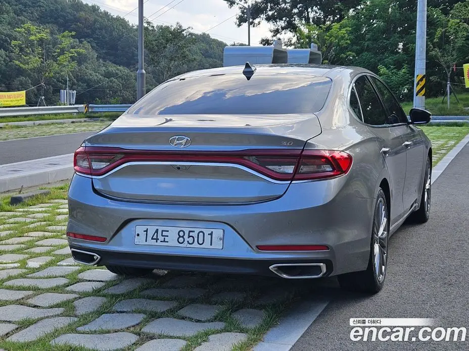 Hyundai Grandeur 2018 3.0 автомат (гидро), фото 4 Hyundai Grandeur 2018 3.0 автомат (гидро), фото 4