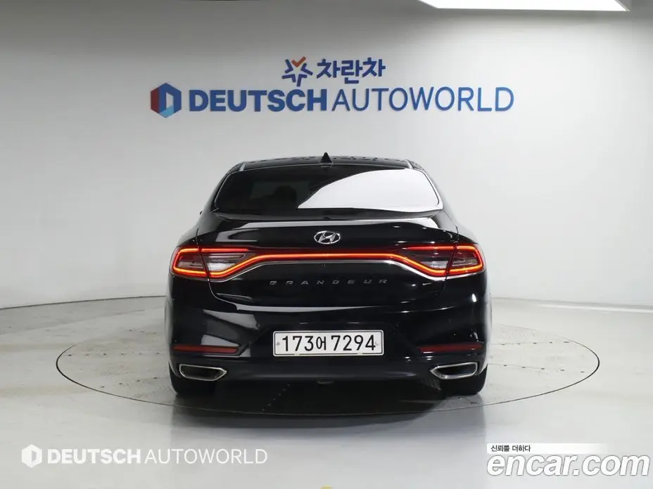 Hyundai Grandeur 2018 2.4 автомат (гидро), фото 3