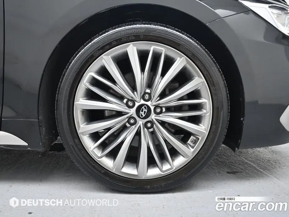 Hyundai Grandeur 2018 2.4 автомат (гидро), фото 4