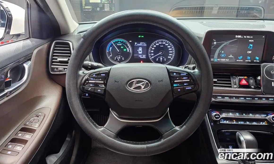 Hyundai Grandeur 2019 2.4 автомат (гидро), фото 19 Hyundai Grandeur 2019 2.4 автомат (гидро), фото 19