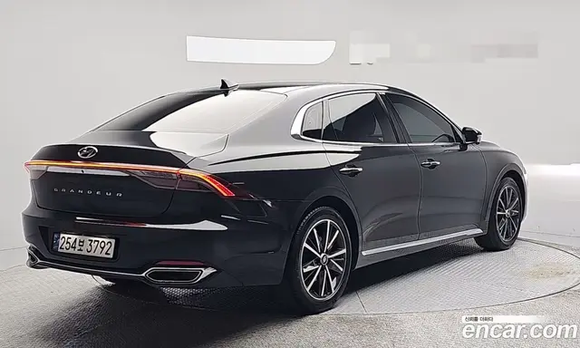 Hyundai Grandeur 2021 2.5 автомат (гидро), миниатюра 3 Hyundai Grandeur 2021 2.5 автомат (гидро), миниатюра 3