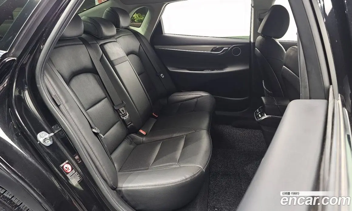 Hyundai Grandeur 2022 2.4 автомат (гидро), фото 11