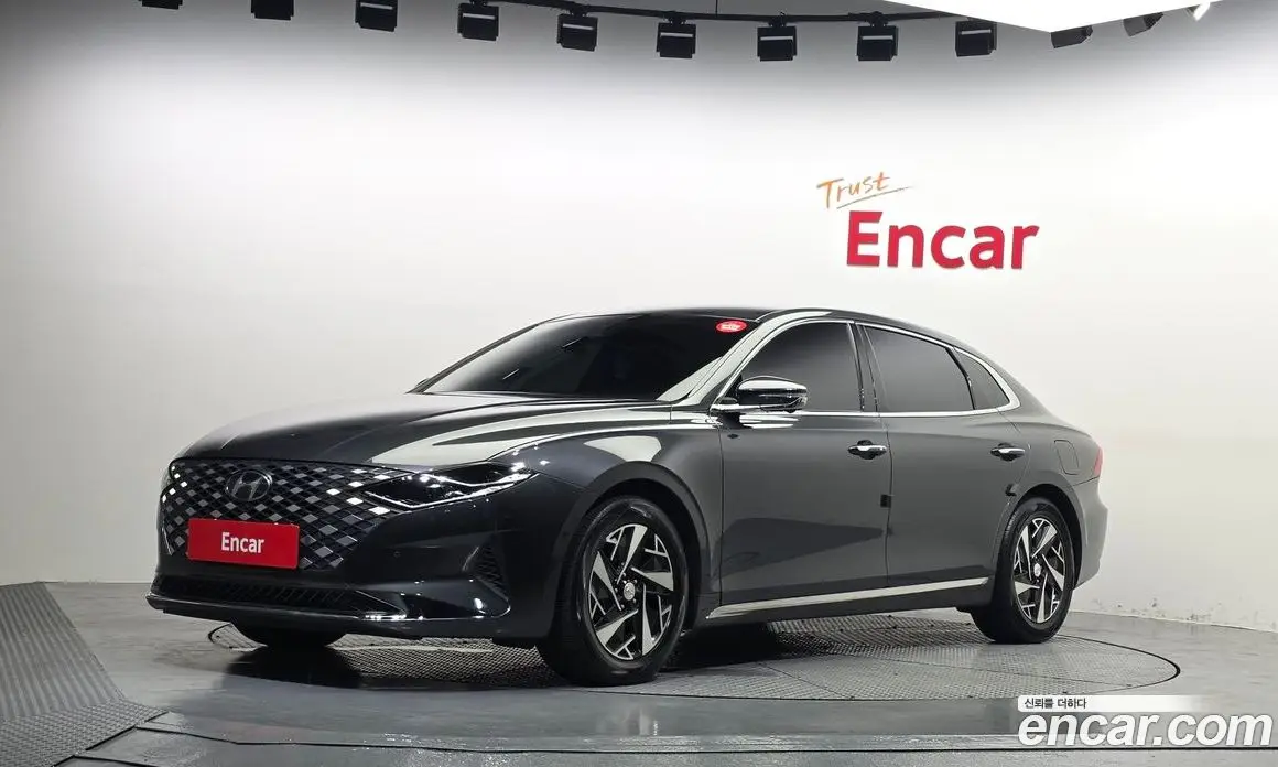 Hyundai Grandeur 2022 2.4 автомат (гидро), фото 1 Hyundai Grandeur 2022 2.4 автомат (гидро), фото 1