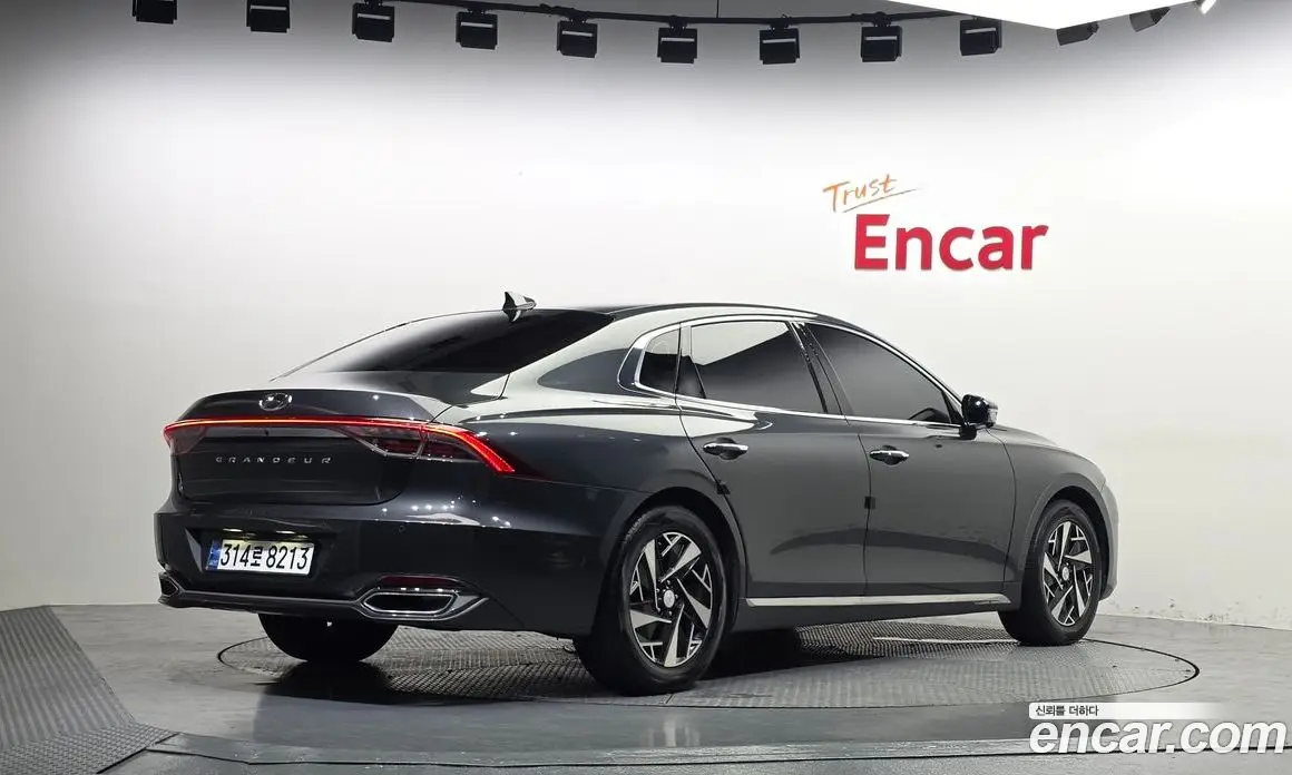 Hyundai Grandeur 2022 2.4 автомат (гидро), фото 2 Hyundai Grandeur 2022 2.4 автомат (гидро), фото 2