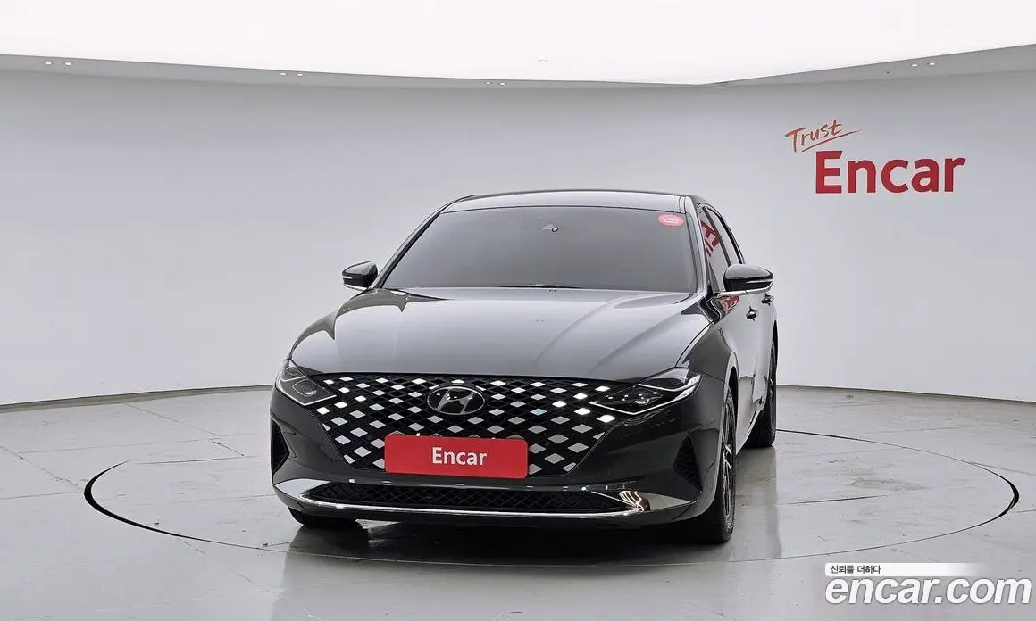 Hyundai Grandeur 2022 2.5 автомат (гидро), фото 3 Hyundai Grandeur 2022 2.5 автомат (гидро), фото 3