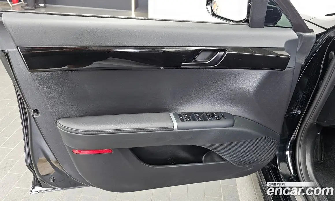 Hyundai Grandeur 2024 2.5 автомат (гидро), фото 13
