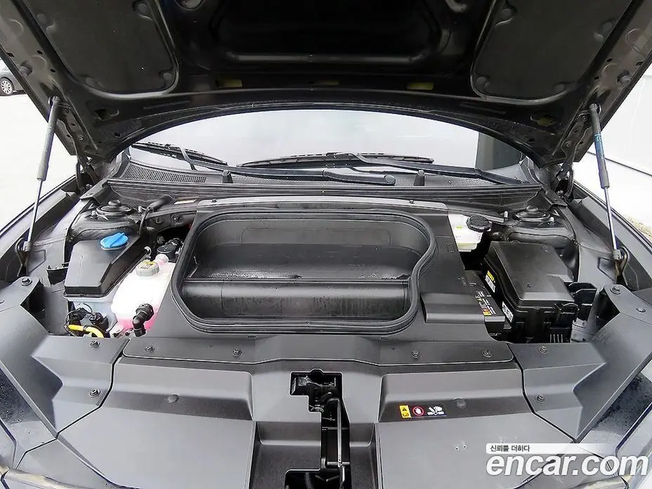 Hyundai Ioniq 6 2022 1.0 автомат (гидро), фото 18