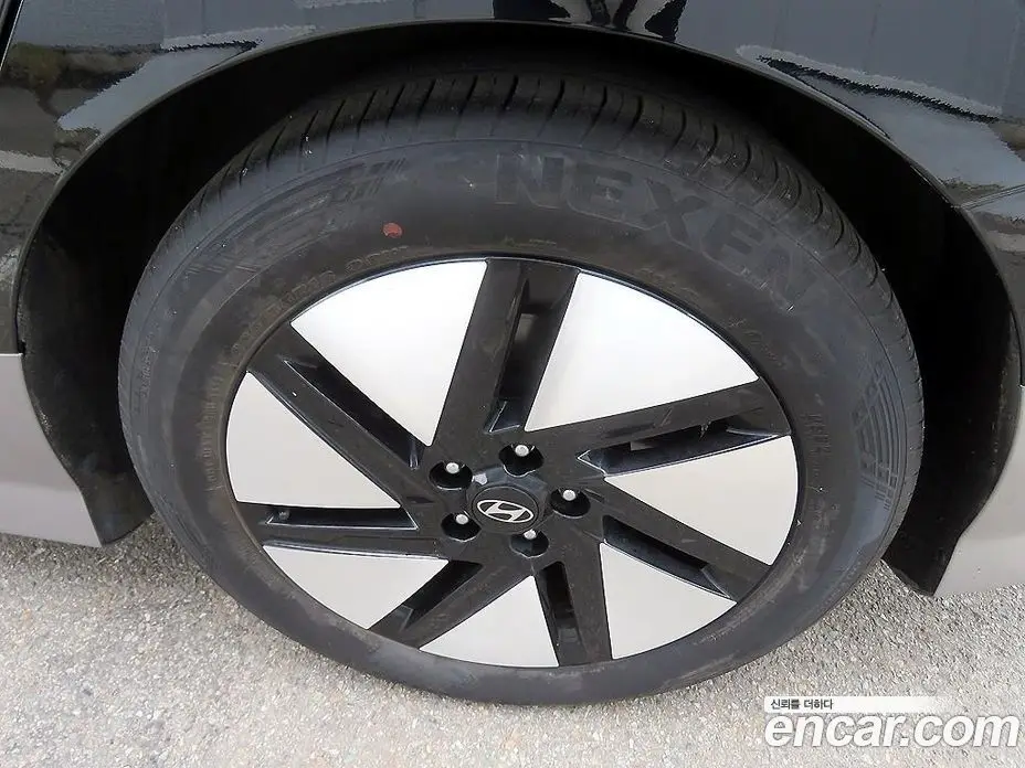Hyundai Ioniq 6 2022 1.0 автомат (гидро), фото 19