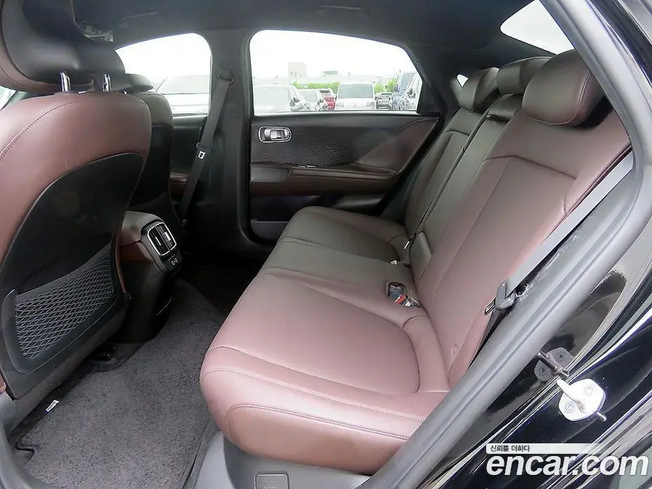 Hyundai Ioniq 6 2022 1.0 автомат (гидро), фото 7