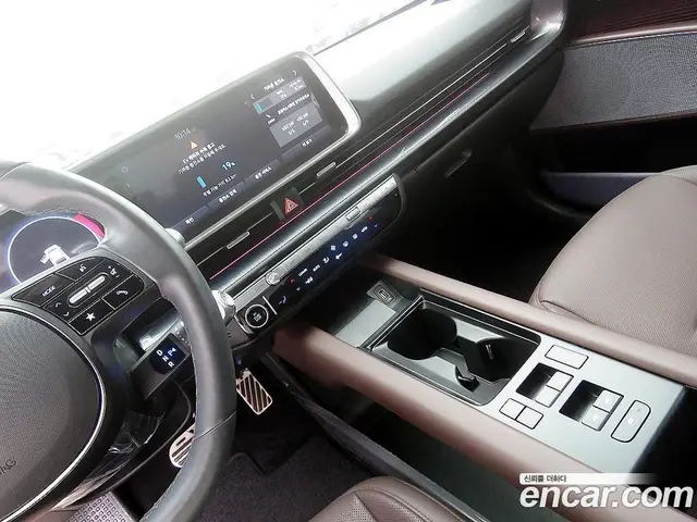 Hyundai Ioniq 6 2022 1.0 автомат (гидро), миниатюра 10