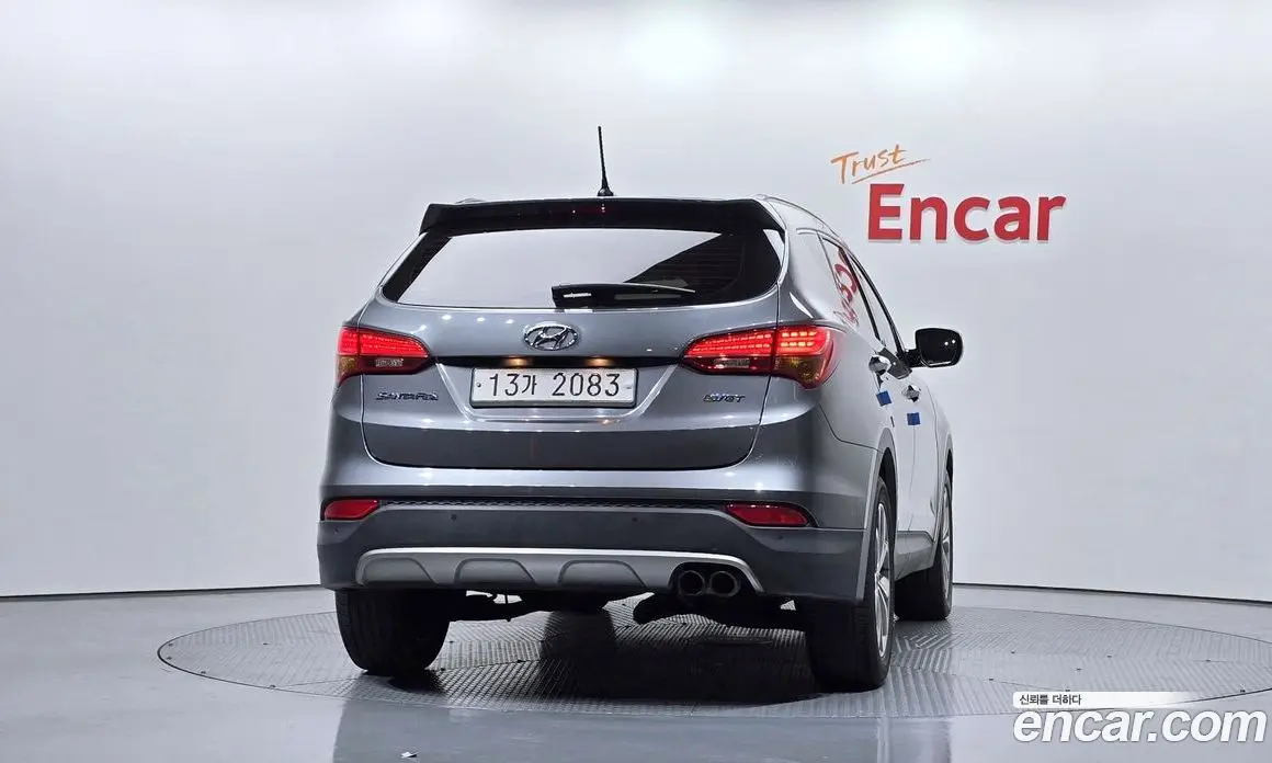 Hyundai Santa Fe 2013 2.0 автомат (гидро), фото 4 Hyundai Santa Fe 2013 2.0 автомат (гидро), фото 4