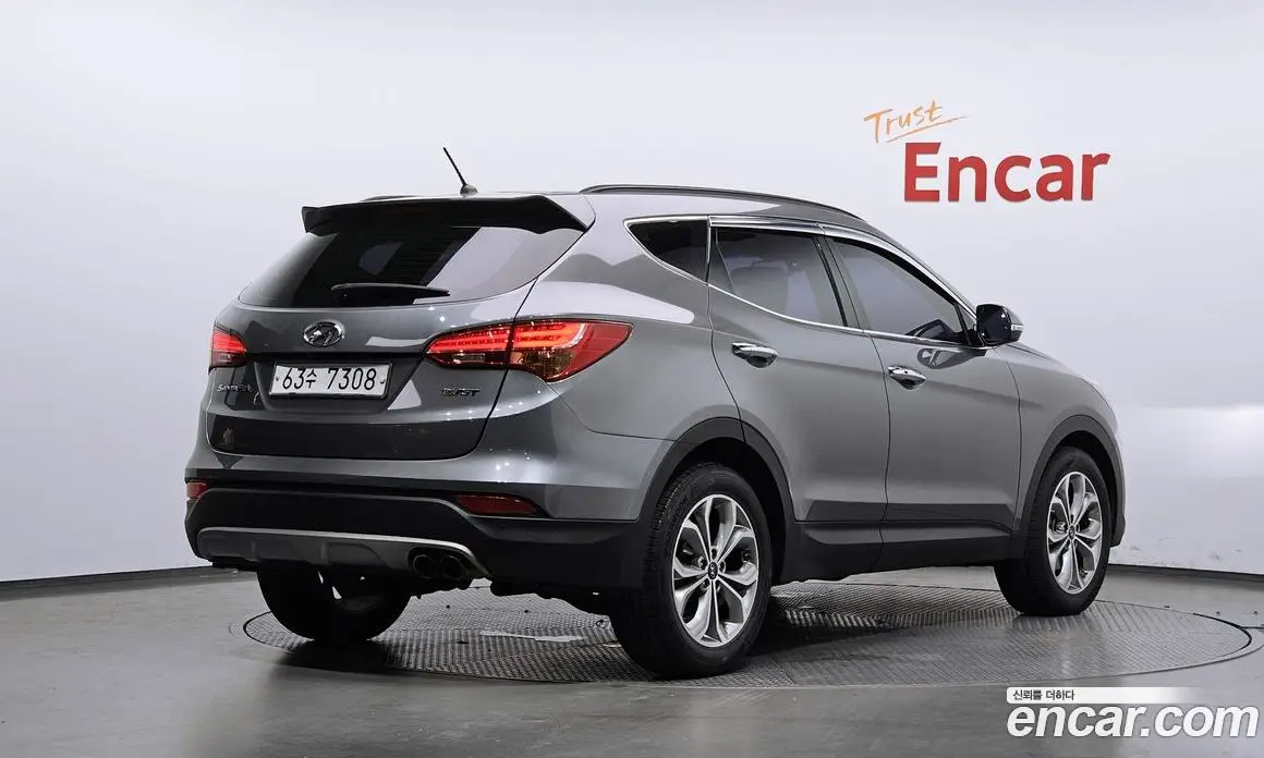 Hyundai Santa Fe 2015 2.0 автомат (гидро), фото 2 Hyundai Santa Fe 2015 2.0 автомат (гидро), фото 2