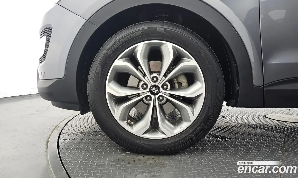Hyundai Santa Fe 2015 2.0 автомат (гидро), фото 5 Hyundai Santa Fe 2015 2.0 автомат (гидро), фото 5