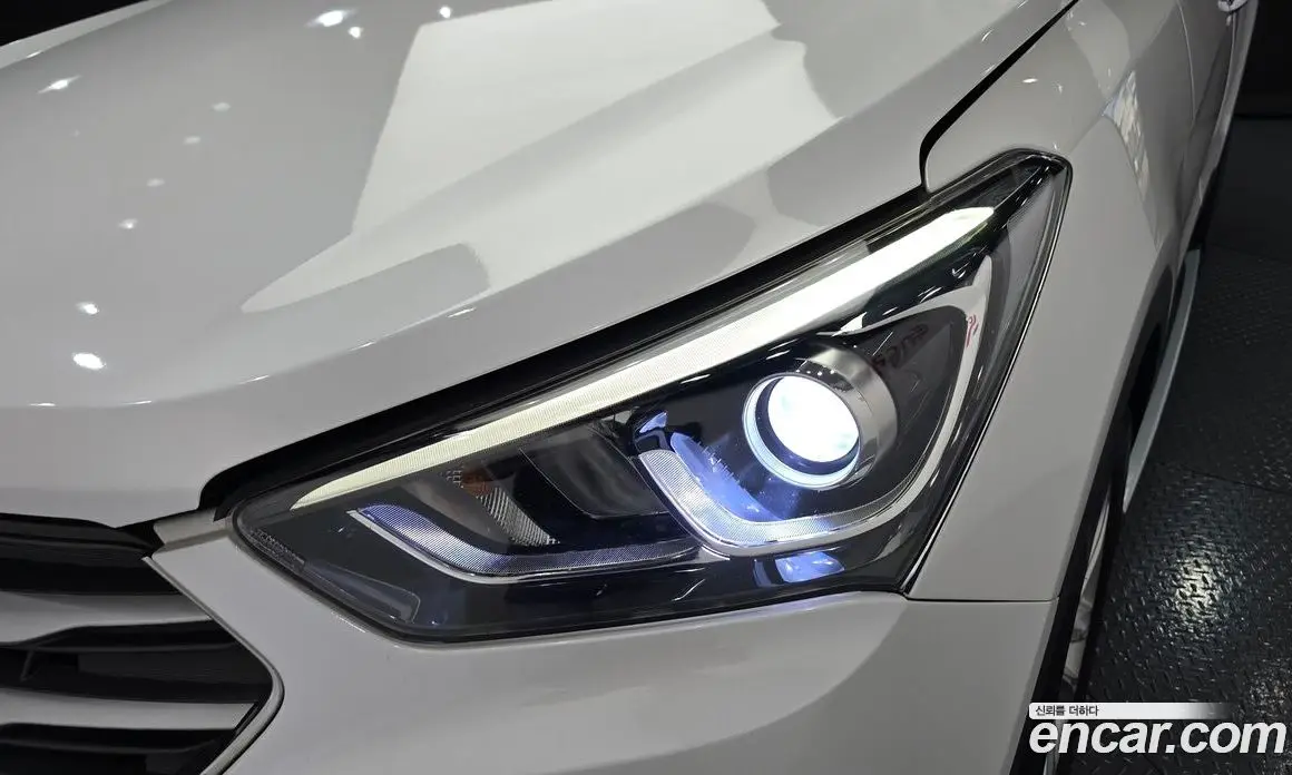 Hyundai Santa Fe 2017 2.0 автомат (гидро), фото 8