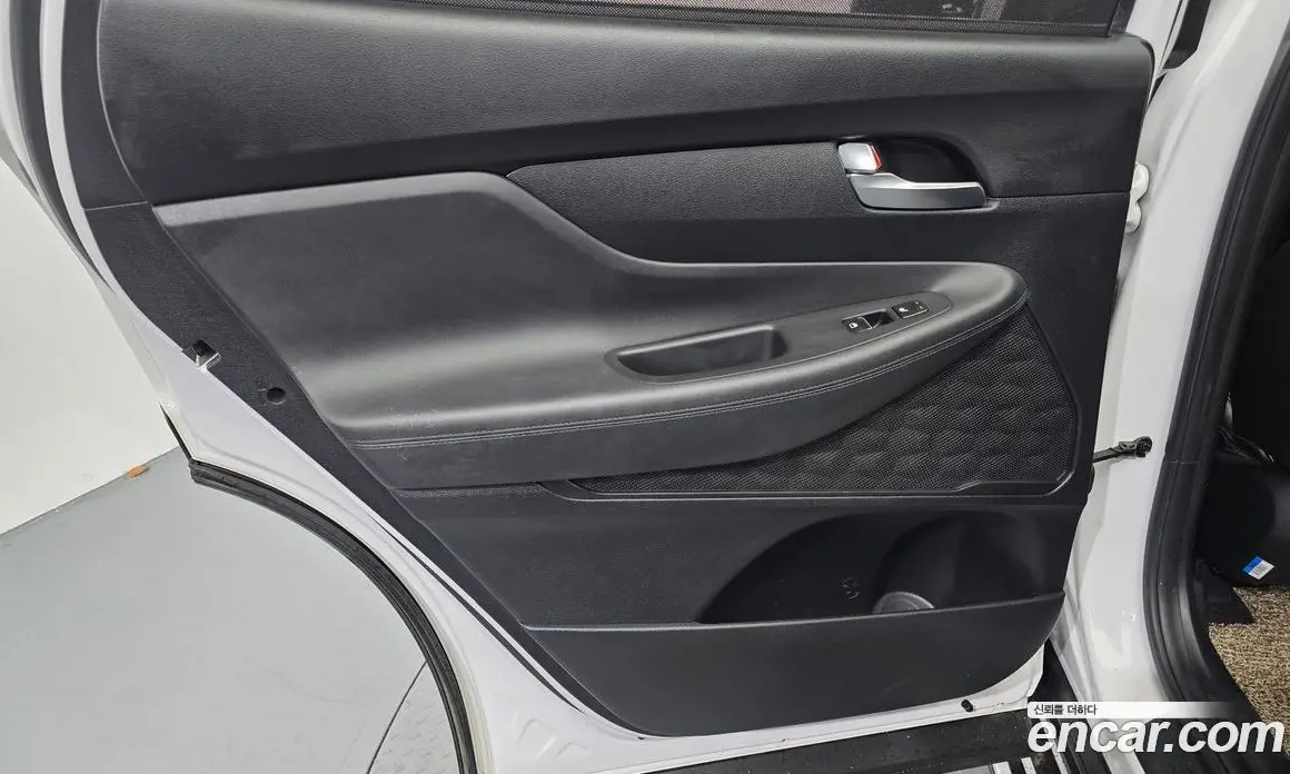 Hyundai Santa Fe 2018 2.0 автомат (гидро), фото 15