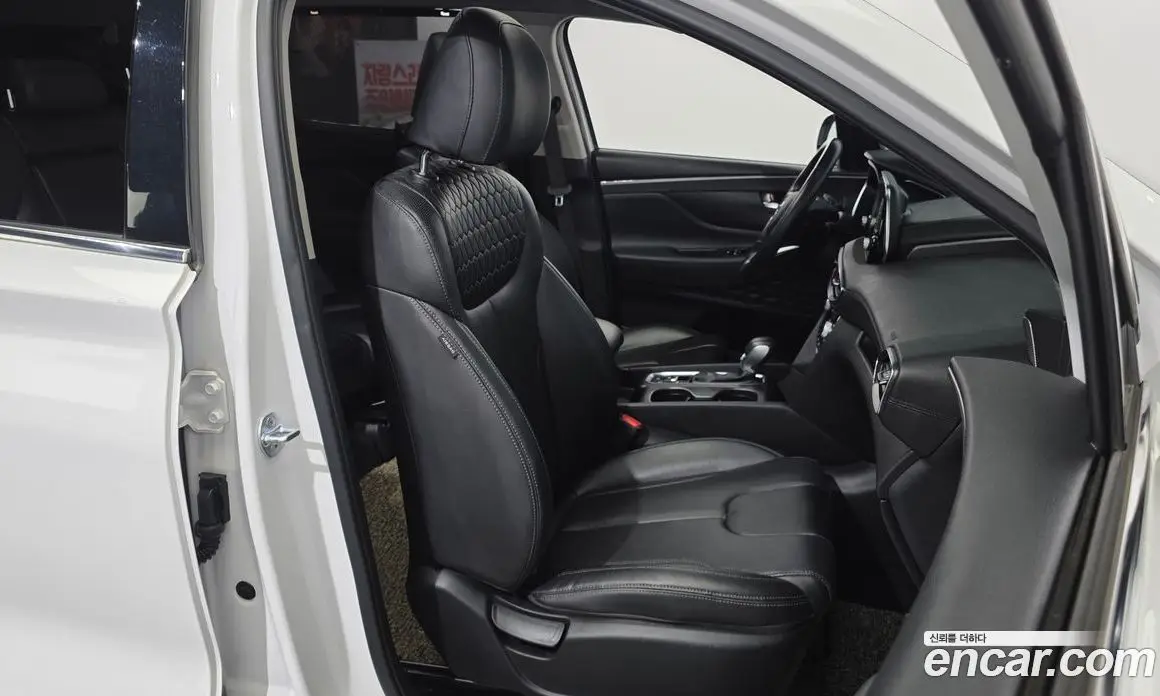 Hyundai Santa Fe 2018 2.0 автомат (гидро), фото 16