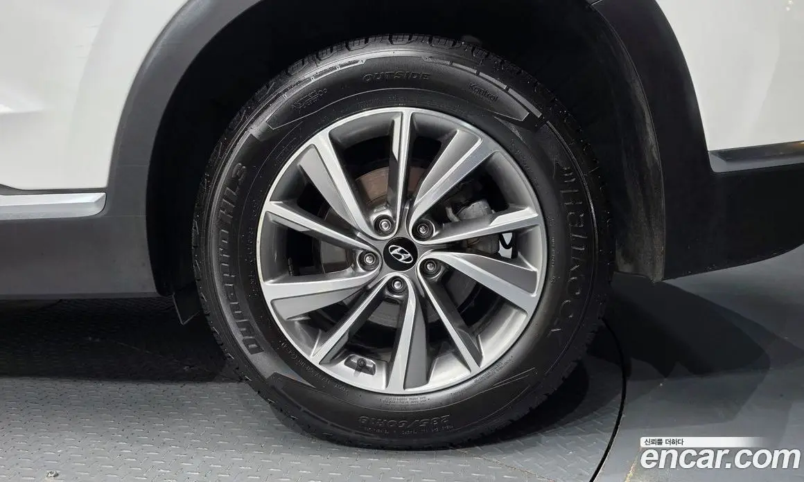 Hyundai Santa Fe 2020 2.0 автомат (гидро), фото 6