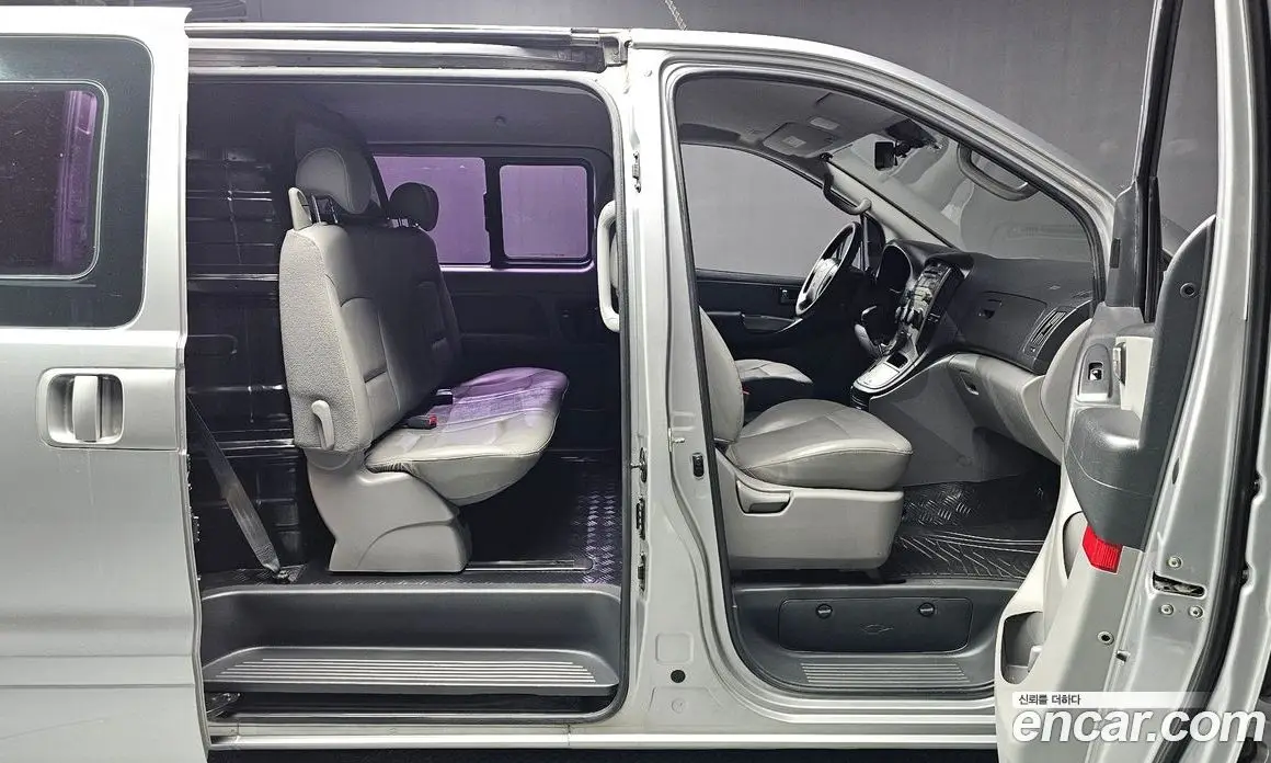 Hyundai Starex 2012 2.5 автомат (гидро), фото 11 Hyundai Starex 2012 2.5 автомат (гидро), фото 11
