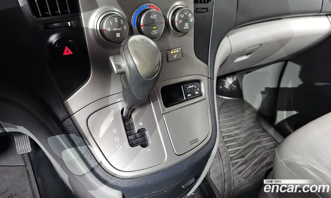 Hyundai Starex 2012 2.5 автомат (гидро), фото 9 Hyundai Starex 2012 2.5 автомат (гидро), фото 9