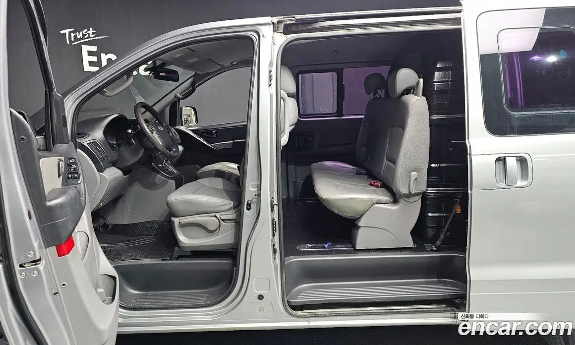Hyundai Starex 2012 2.5 автомат (гидро), фото 10 Hyundai Starex 2012 2.5 автомат (гидро), фото 10