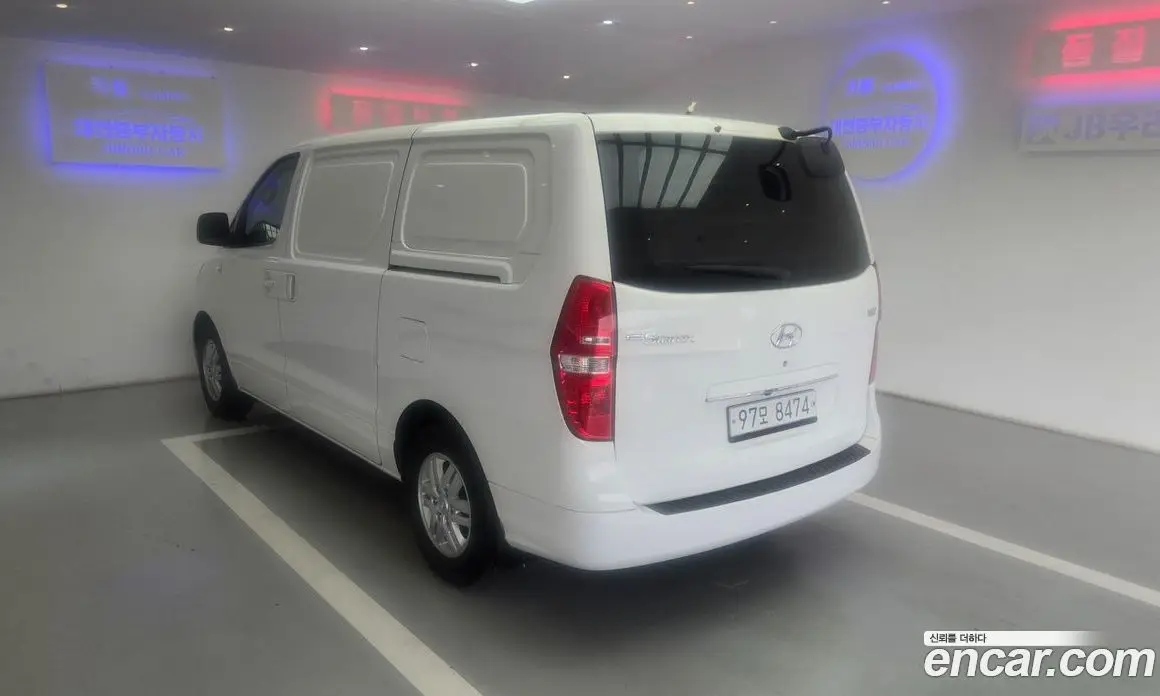 Hyundai Starex 2016 2.5 автомат (гидро), фото 3 Hyundai Starex 2016 2.5 автомат (гидро), фото 3