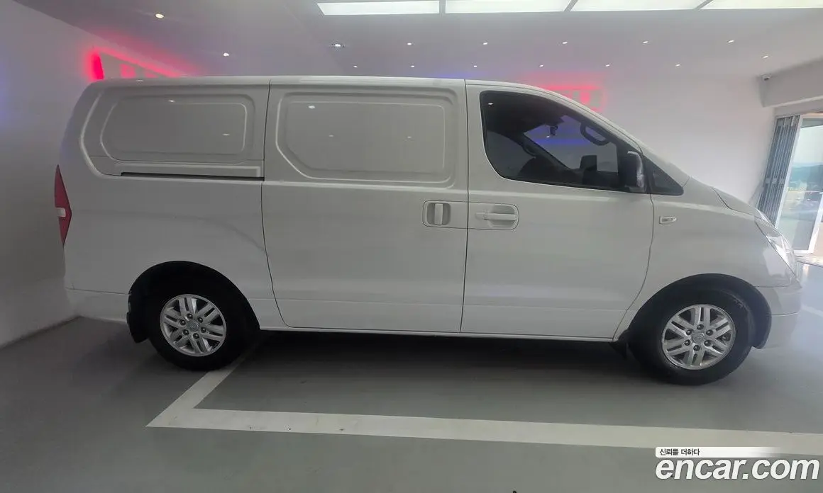 Hyundai Starex 2016 2.5 автомат (гидро), фото 6 Hyundai Starex 2016 2.5 автомат (гидро), фото 6