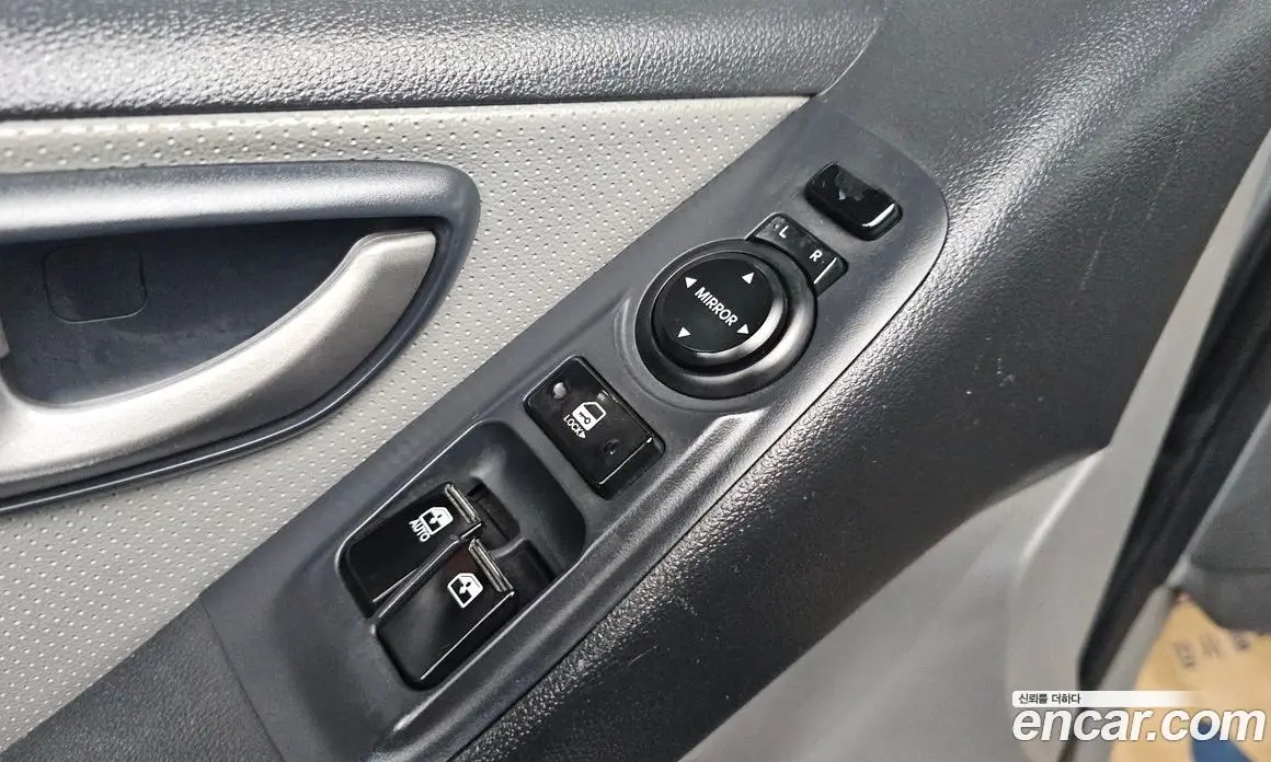 Hyundai Starex 2018 2.5 автомат (гидро), фото 13
