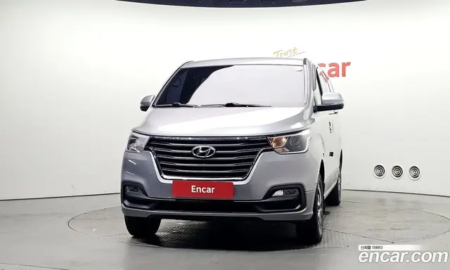 Hyundai Starex 2018 2.5 автомат (гидро), миниатюра 3