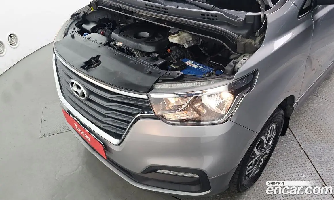 Hyundai Starex 2018 2.5 автомат (гидро), фото 6