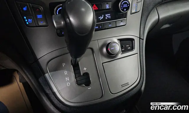 Hyundai Starex 2018 2.5 автомат (гидро), миниатюра 9