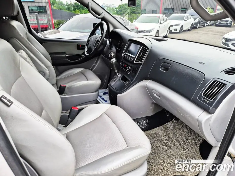 Hyundai Starex 2018 2.5 автомат (гидро), фото 20