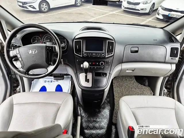 Hyundai Starex 2018 2.5 автомат (гидро), миниатюра 7
