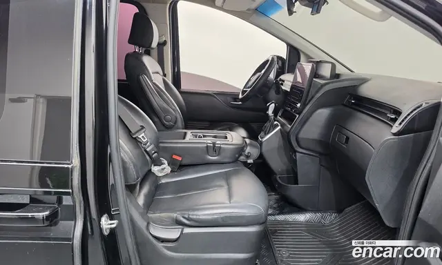 Hyundai Staria 2021 2.2 автомат (гидро), миниатюра 11